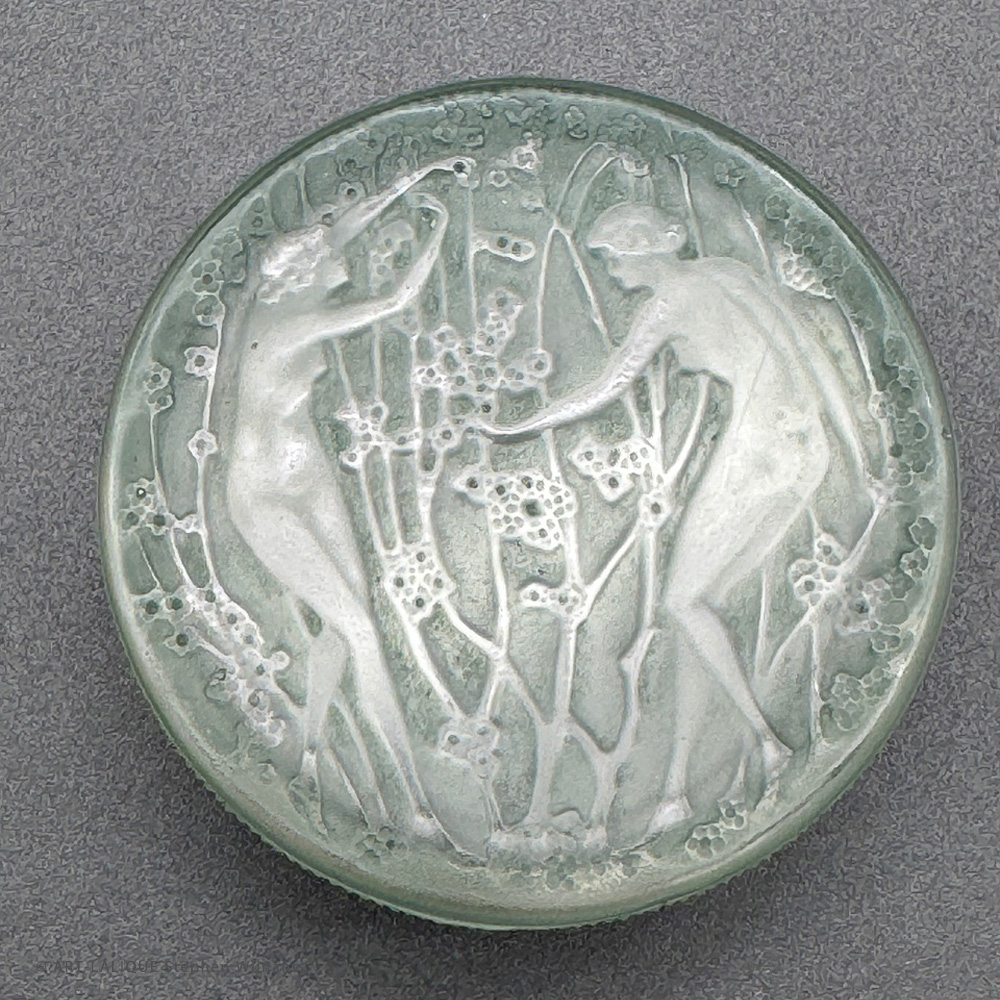 Boîte R.LALIQUE 1919